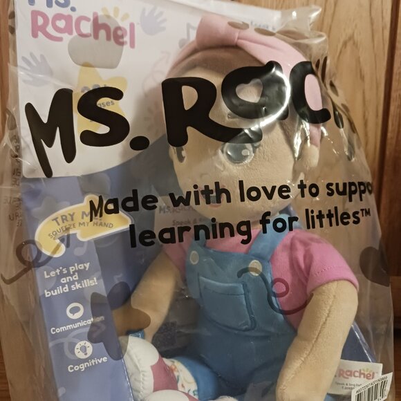 Ms. Rachel phrases and songs learning doll - Picture 3 of 8